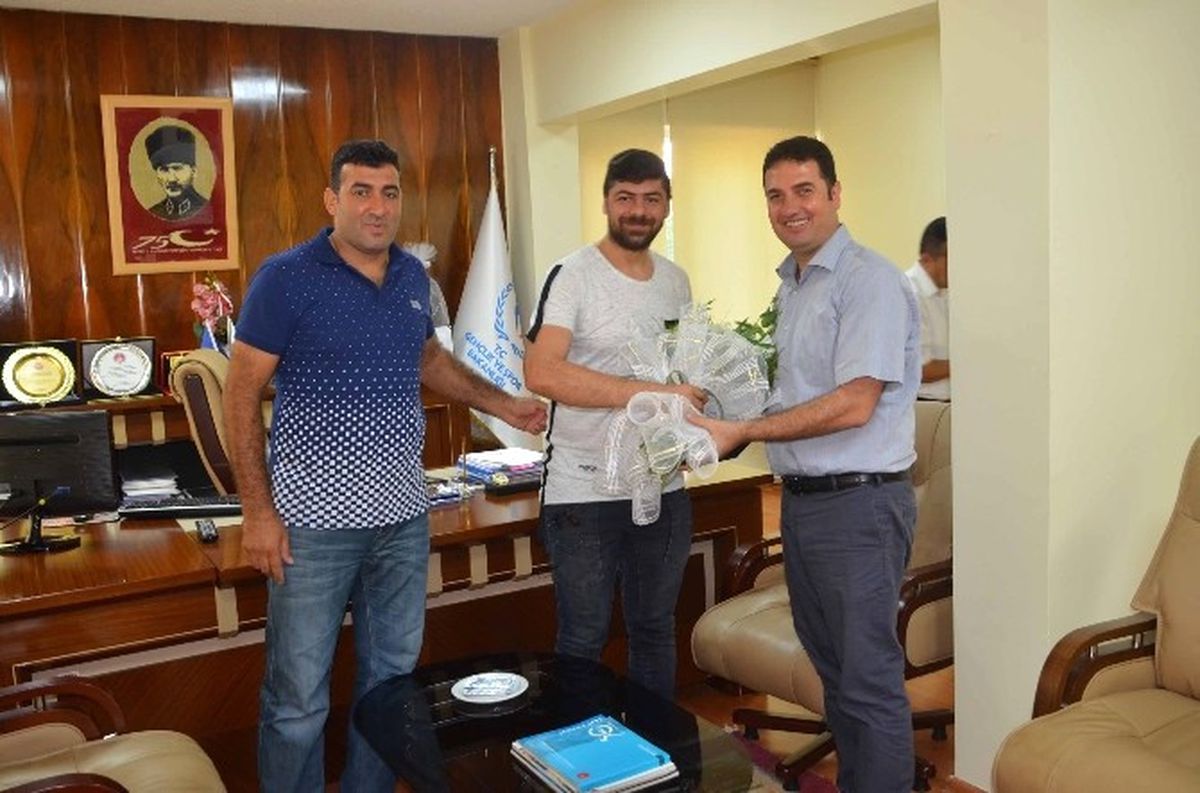 Spor İl Müdürü Ataşbak, Yüksel Gençlikspor Yöneticilerini Kabul Etti
