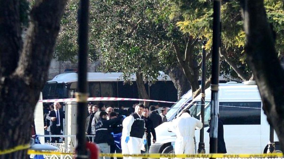 Sultanahmet'teki Canlı Bomba Saldırısıyla İlgili Tutuklanan 6 Kişiye Tahliye