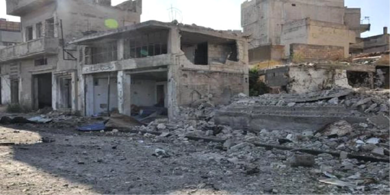 Suriye\'de Bomba Yüklü Araçla Dört Patlama Meydana Geldi