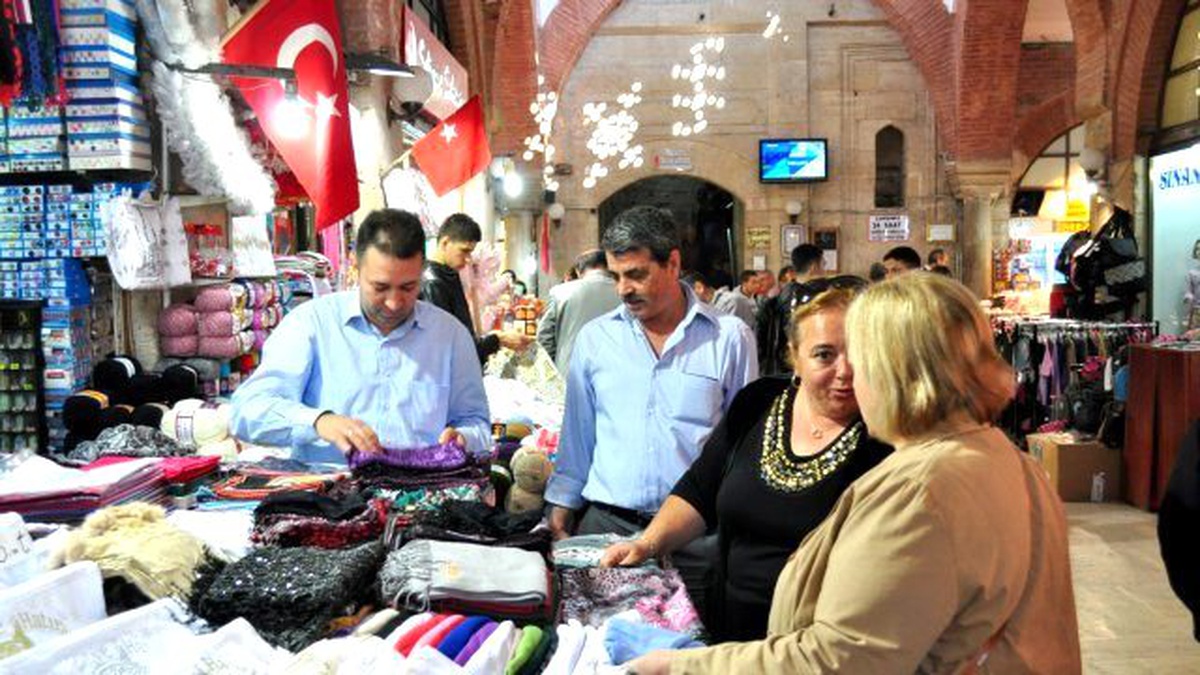 Edirne\'deki Tarihi Çarşılarda Bayram Alışverişi Başladı