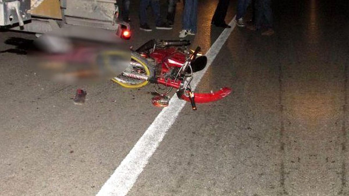 TIR'a Arkadan Çarpan Motosikletin Sürücüsü Öldü