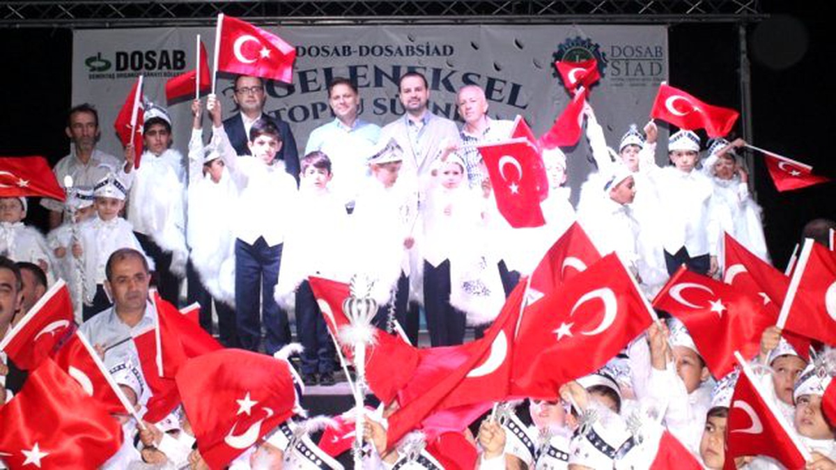 120 Çocuk Erkekliğe Dosab\'da Adım Attı