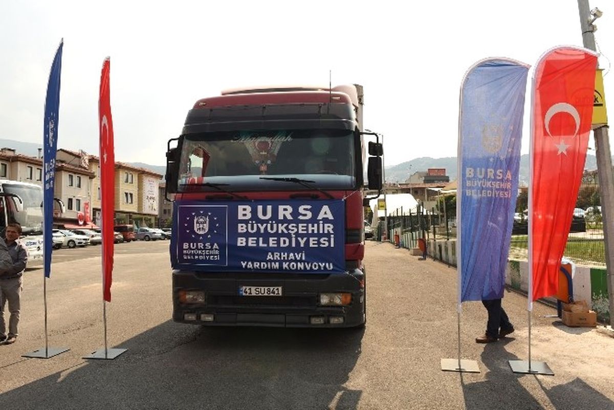 Bursa\'dan Artvin\'e Sel Yardımı