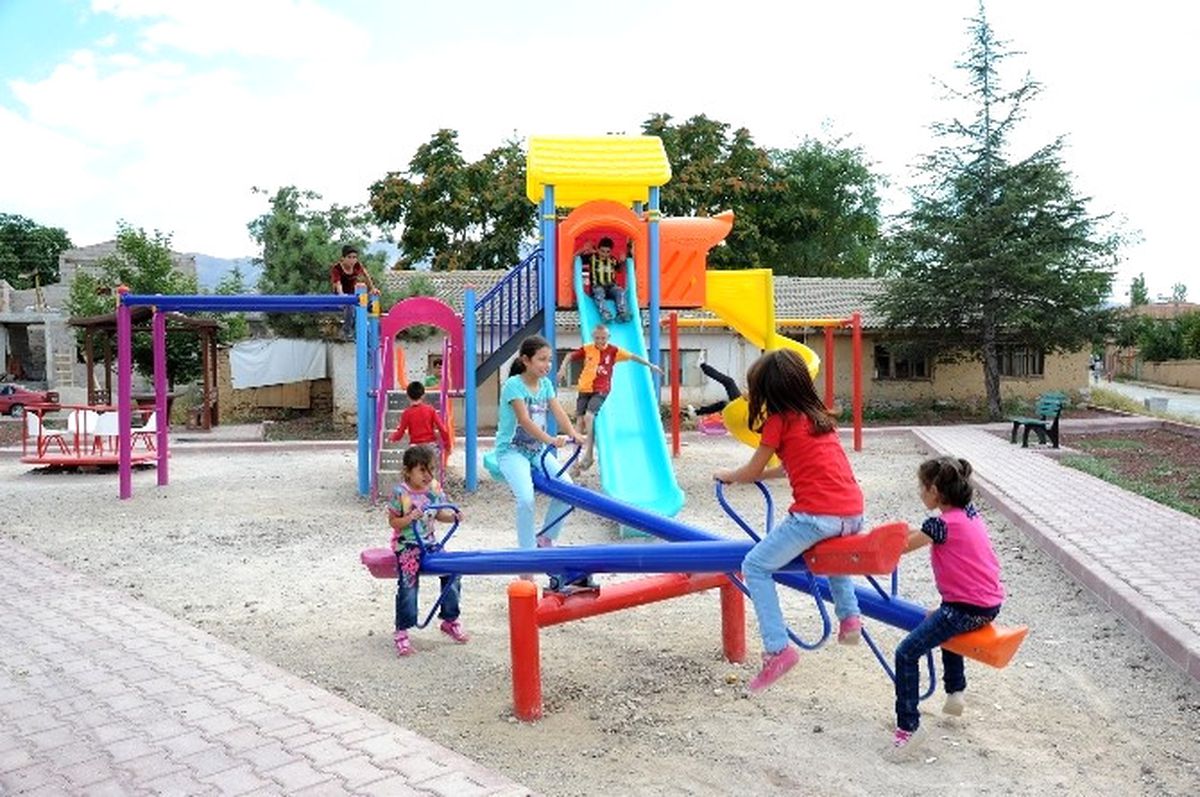 Büyükşehir\'den 2 Yılda 700 Mahalle Parkı