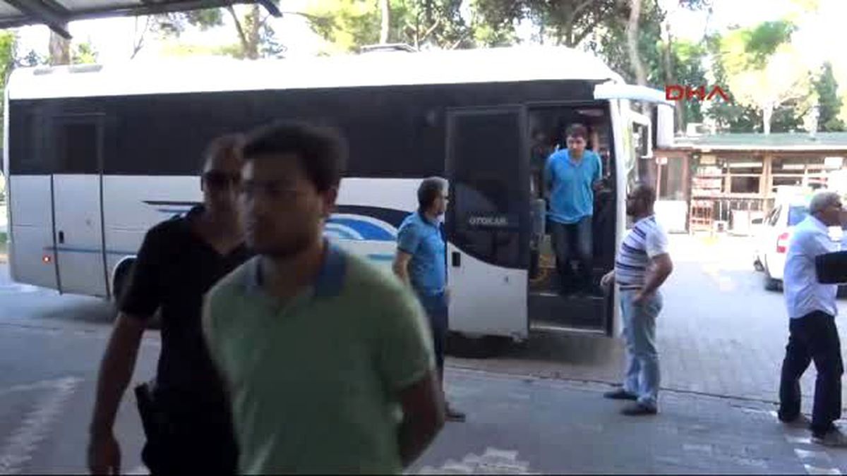 Çanakkale\'de Fetö\'den 13 Kişi Tutuklandı