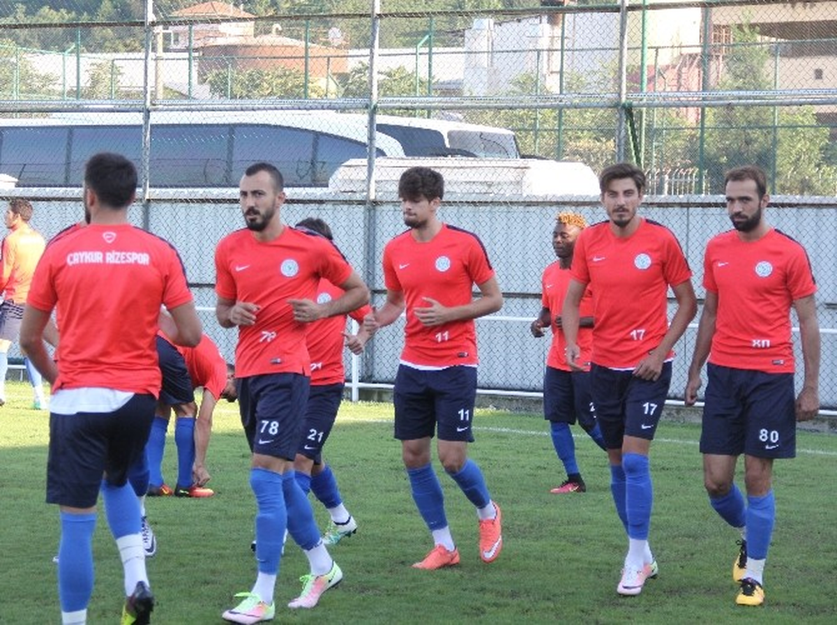 Çaykur Rizespor\'da Akhisar Belediyespor Hazırlıkları Sürüyor