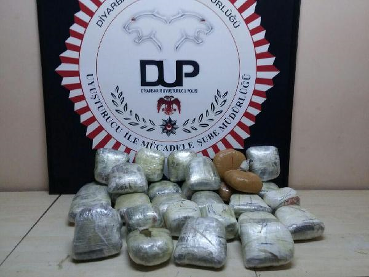 Diyarbakır\'da 696 Kilo Esrar Ele Geçirildi