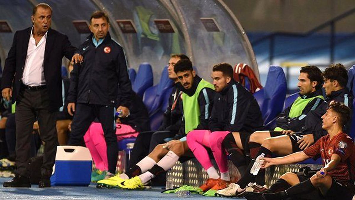 Emre Mor, Fatih Terim Tarafından Oyundan Alınmasına Tepki Gösterdi