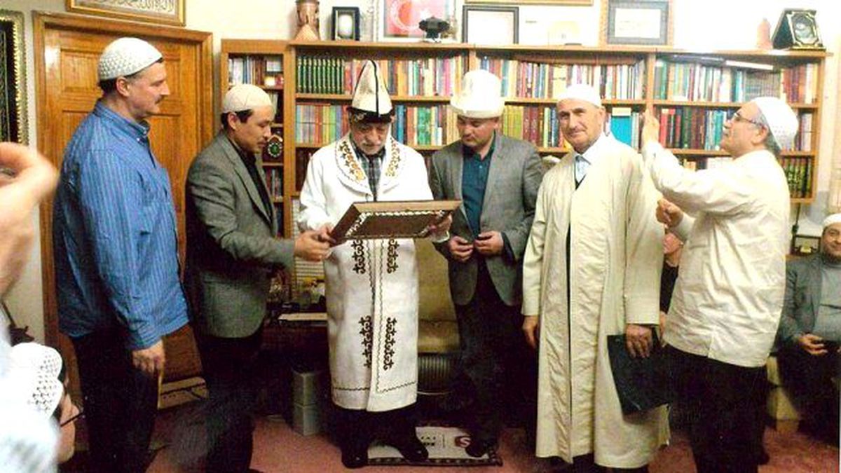 FETÖ'nün 'Fotoğraf Albümü' Ortaya Çıktı