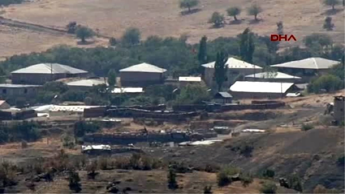 Hakkari PKK\' Lı Teröristler Derecik\' Te Üs Bölgeye Saldırdı