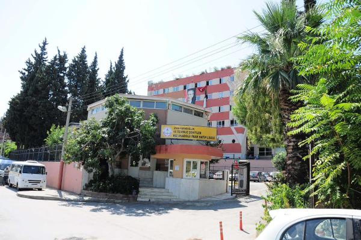İzmir\'de Kapatılan Okullarla İlgili Çalışmalar Sürüyor