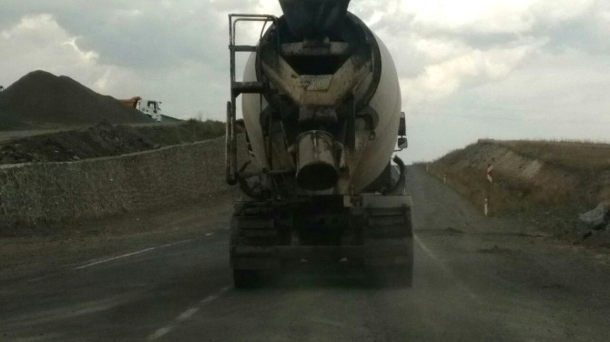 Kars\'ta Beton Mikserleri Tehlike Saçıyor