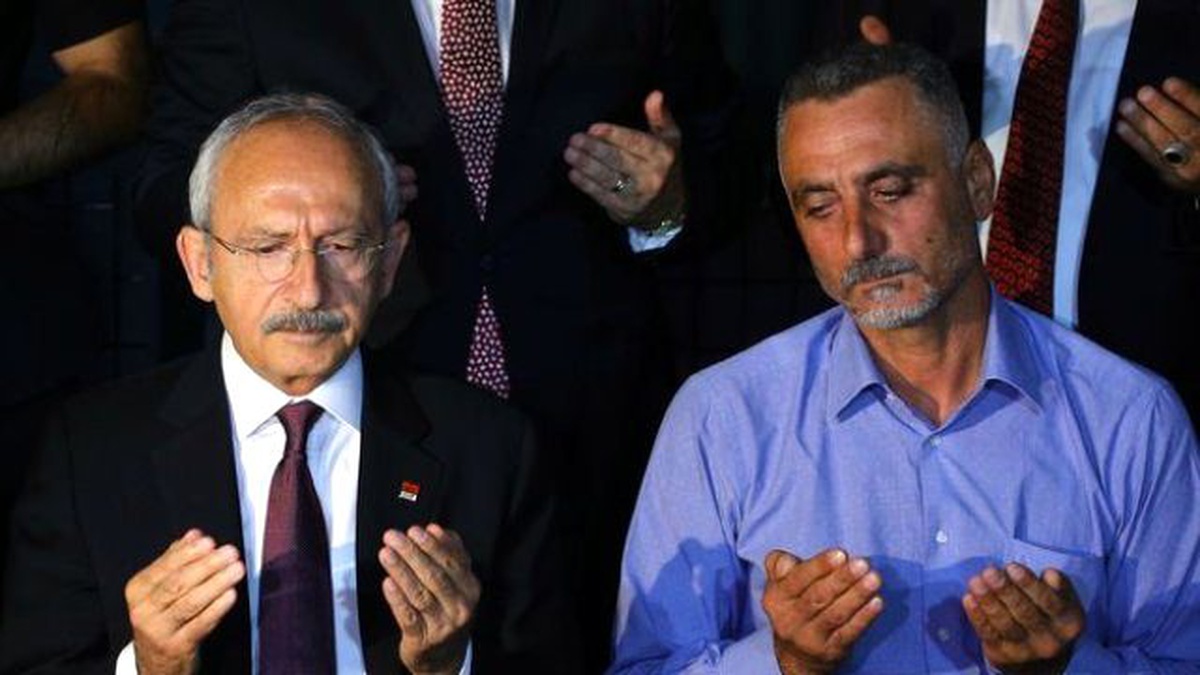 Kılıçdaroğlu\'ndan Şehit Ailesine Taziye Ziyareti