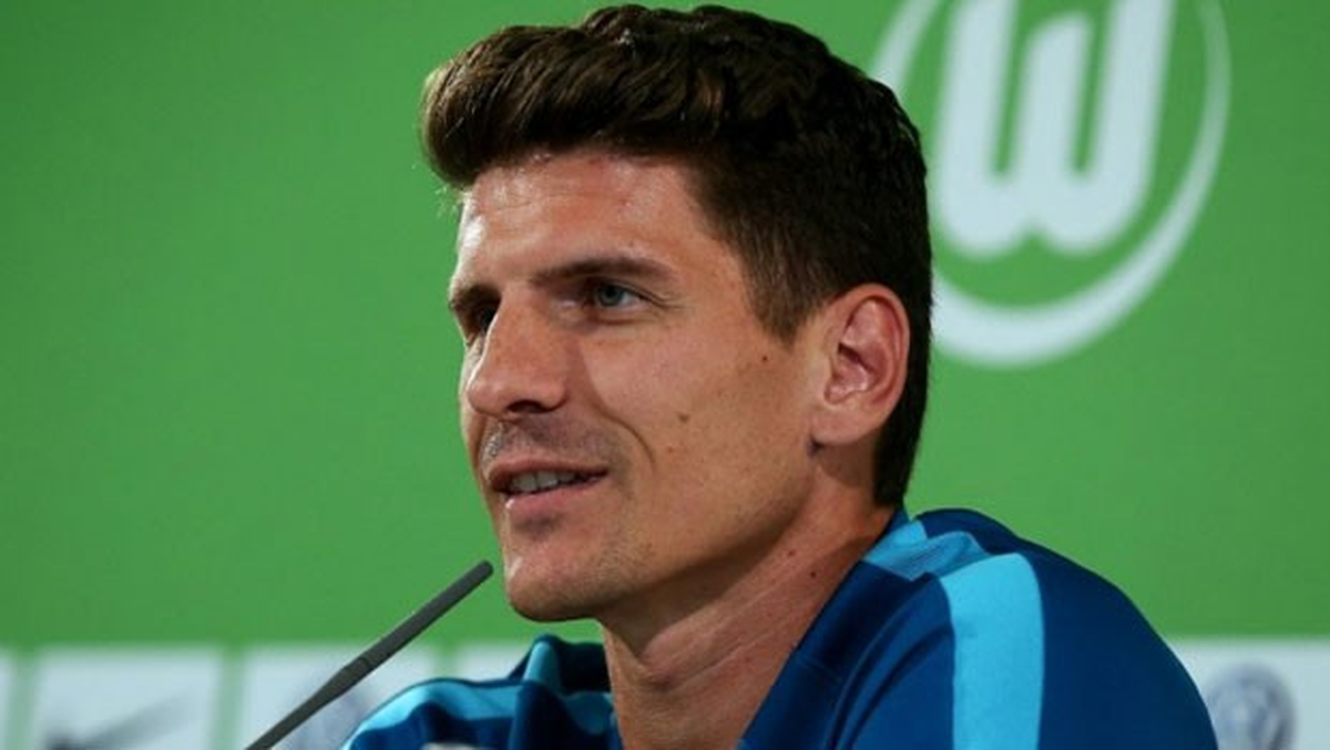 Köln\'de Gomez Alarmı!