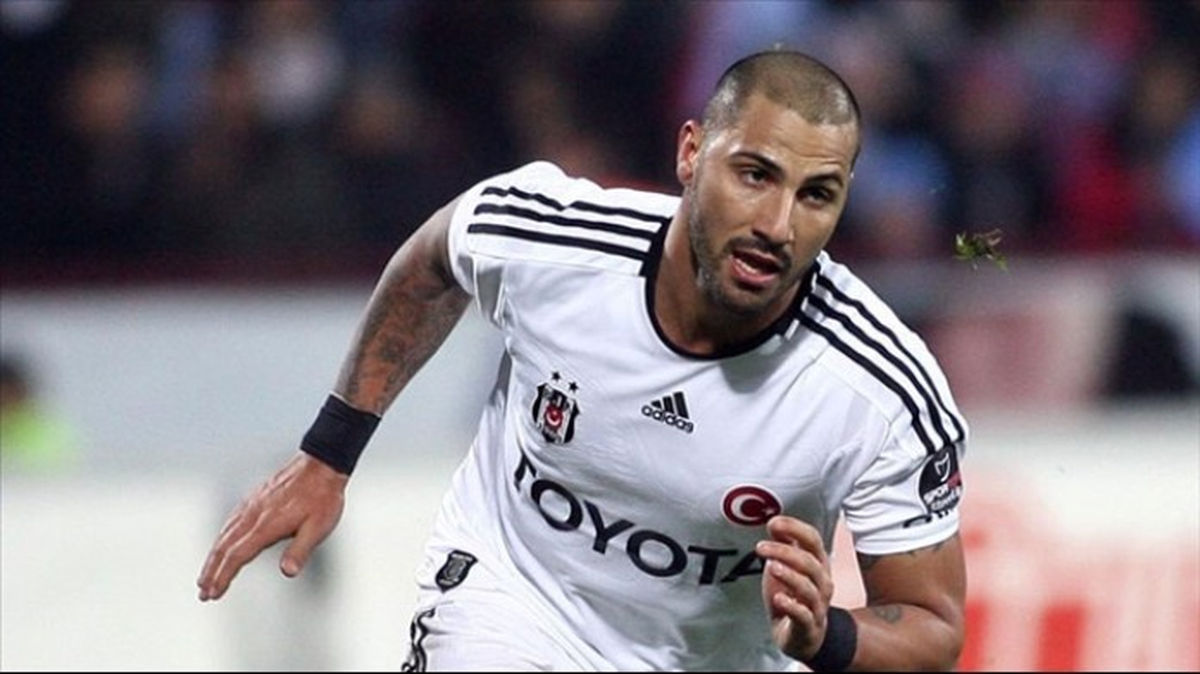 Quaresma Papa\'ya Gidiyor!