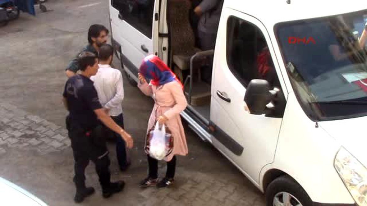 Tekirdağ\'da Cemaat Evlerinin \'Abi ve Ablalarına \' Operasyon