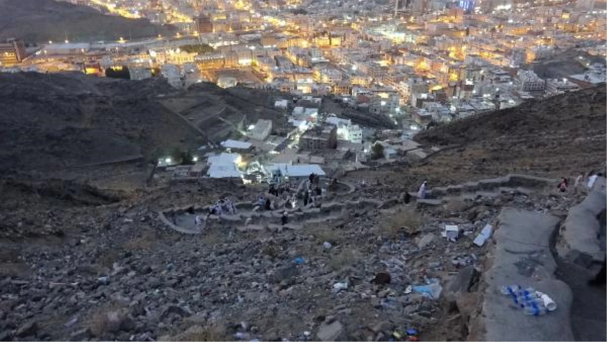 Türk Hacı Adayları Hira ve Sevr Mağaralarını Ziyaret Etti