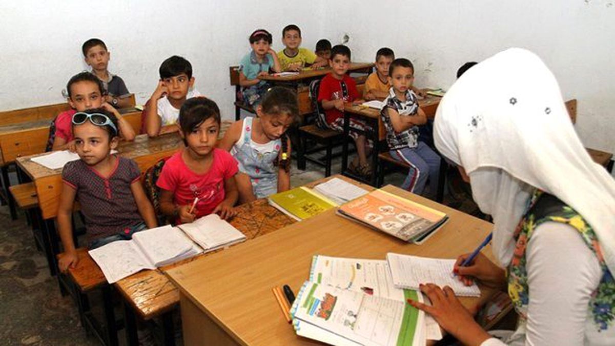 Türkiye\'deki Suriyelilerin Eğitiminde Yol Haritası Paneli