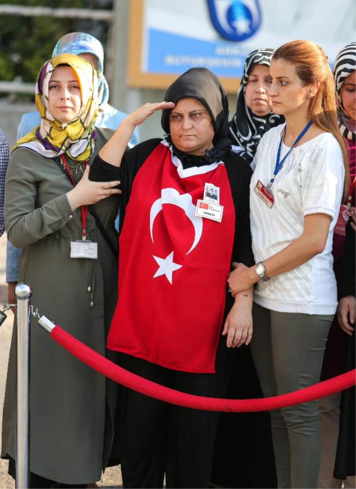 Uzman Onbaşı Akdaş, Ankara\'da Toprağa Verildi