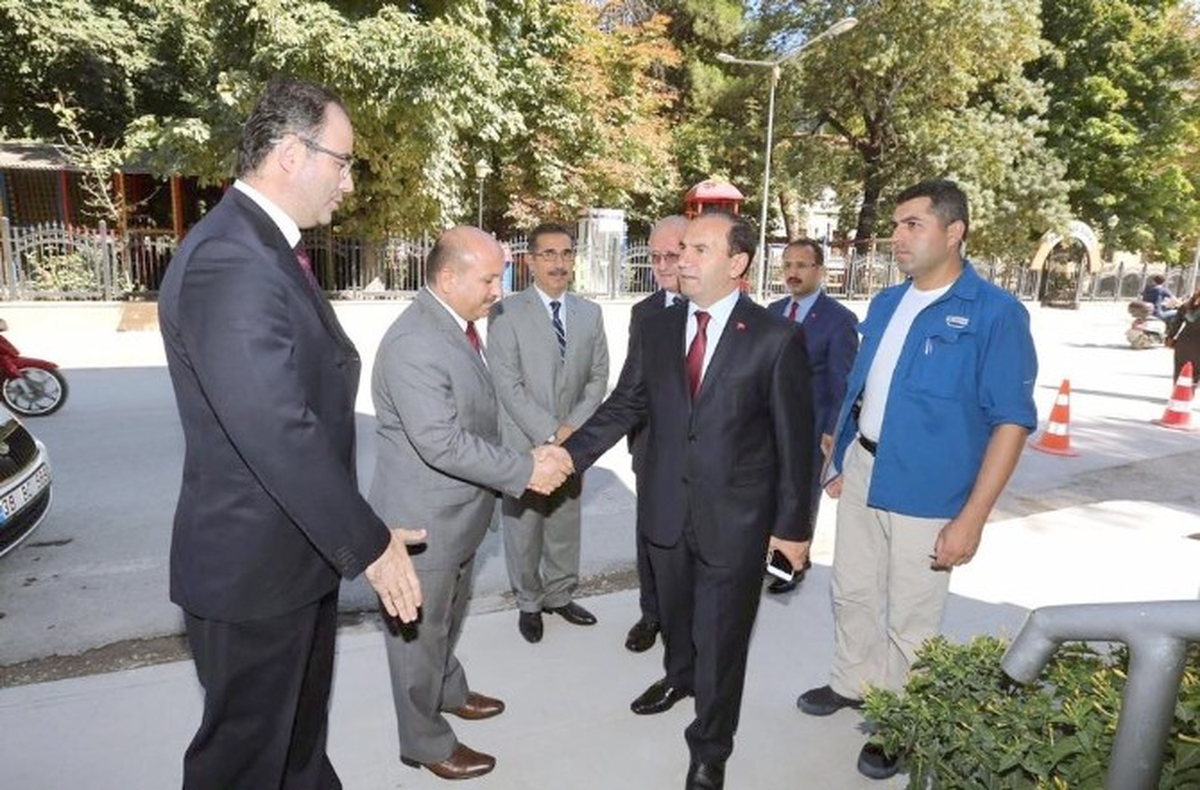 Vali Işık\'a Eğitim Brifingi