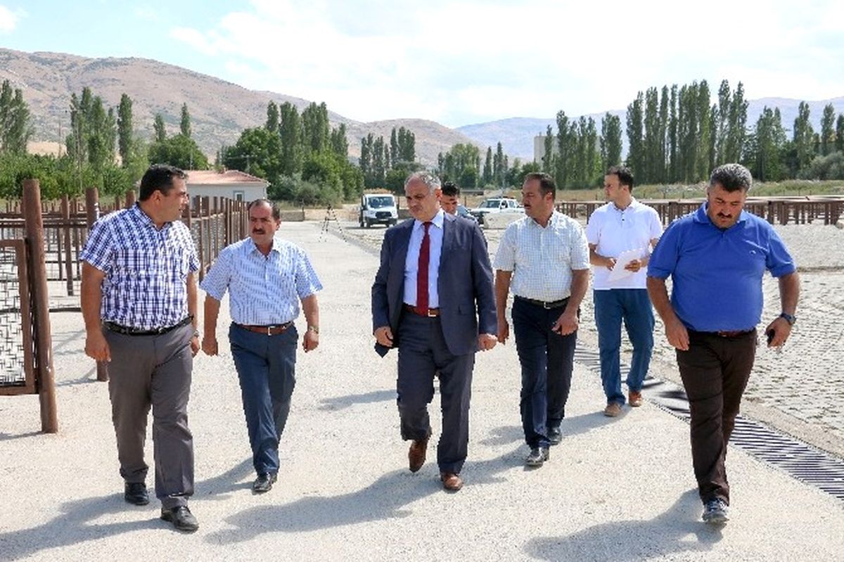 Yahyalı\'da Kurban Pazarı Hazır