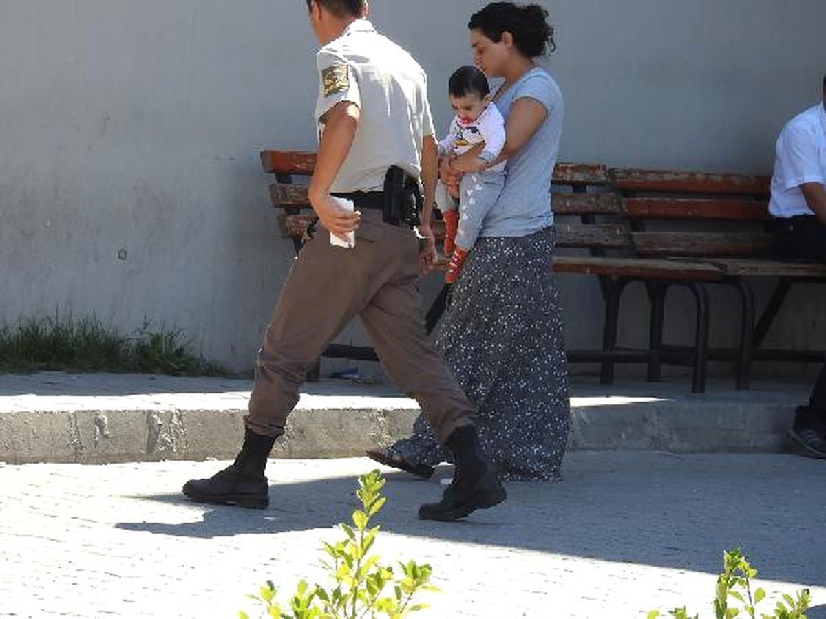 Mahkum Ziyaretine Giden Genç Kadın Cezaevine Gönderildi
