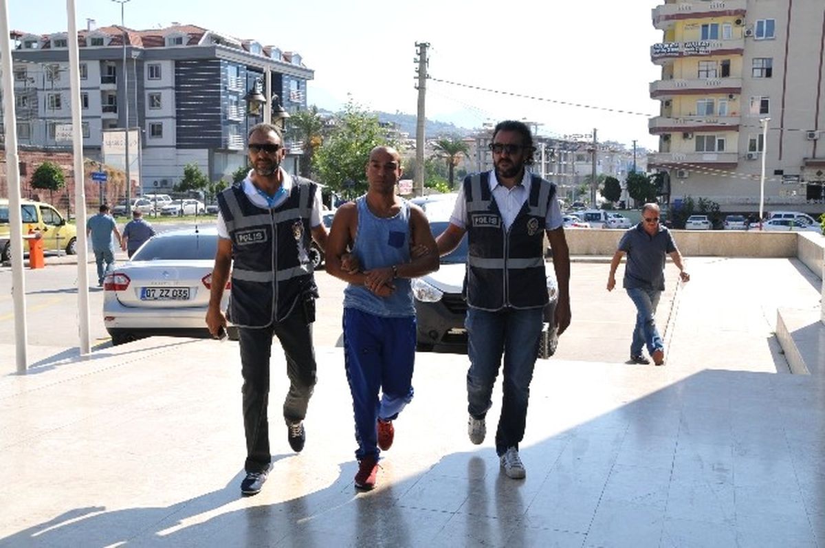 10 Yıldır Aranan Cinayet Zanlısı Alanya\'da Yakalandı