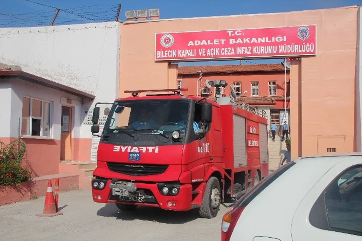 Bilecik M Tipi Kapalı Cezaevi\'nde Olağanüstü Hal Tatbikatı