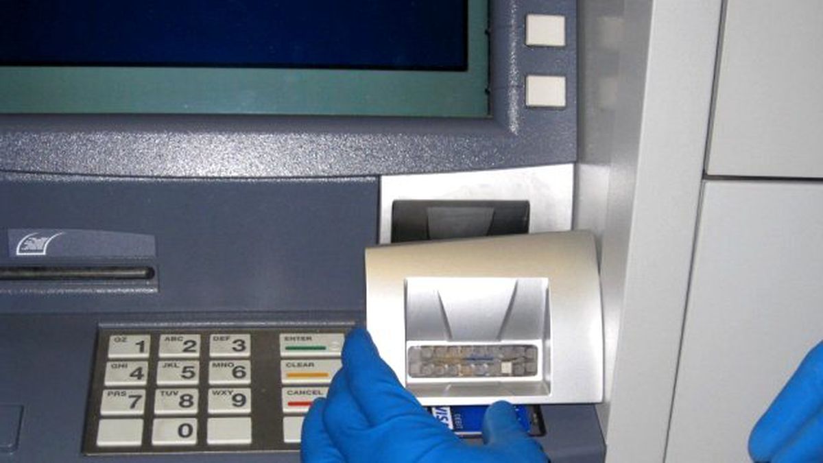 Bursa\'da Hırsızlar Atm\'ye Düzenek Kurdular