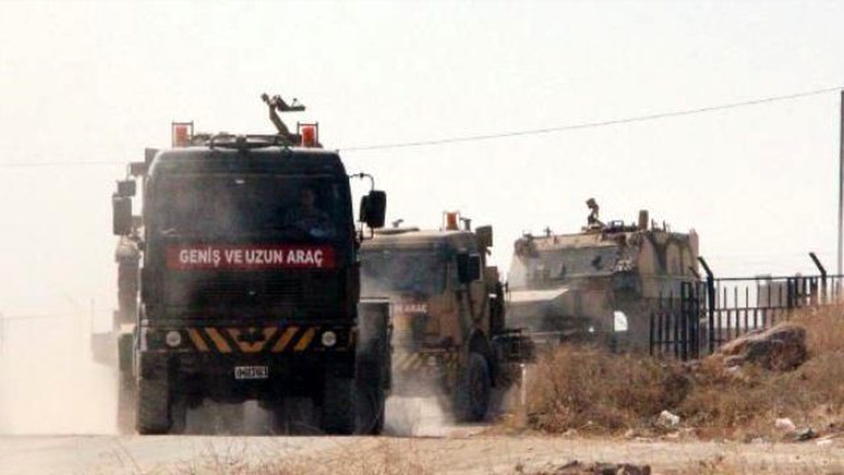 Cerablus Sınırına Tank ve Obüs Takviyesi