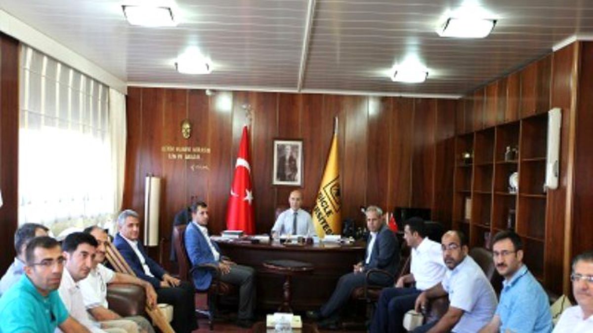 Cihannüma\'dan Rektör Gül\'e Ziyaret