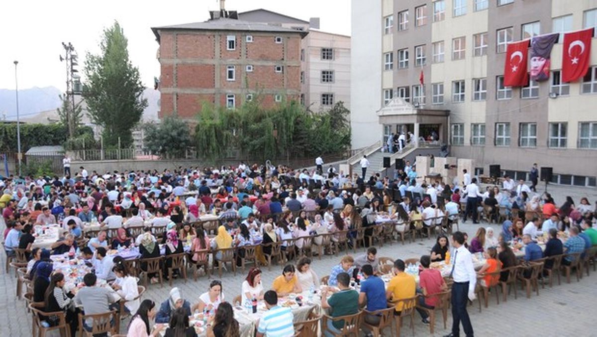 Hakkari\'nin 1330 Öğretmen Açığı Var