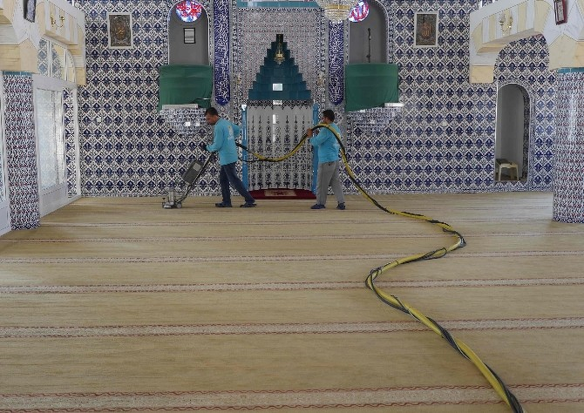 Haliliye Belediyesi İbadethaneleri Kurban Bayramı\'na Hazırlıyor