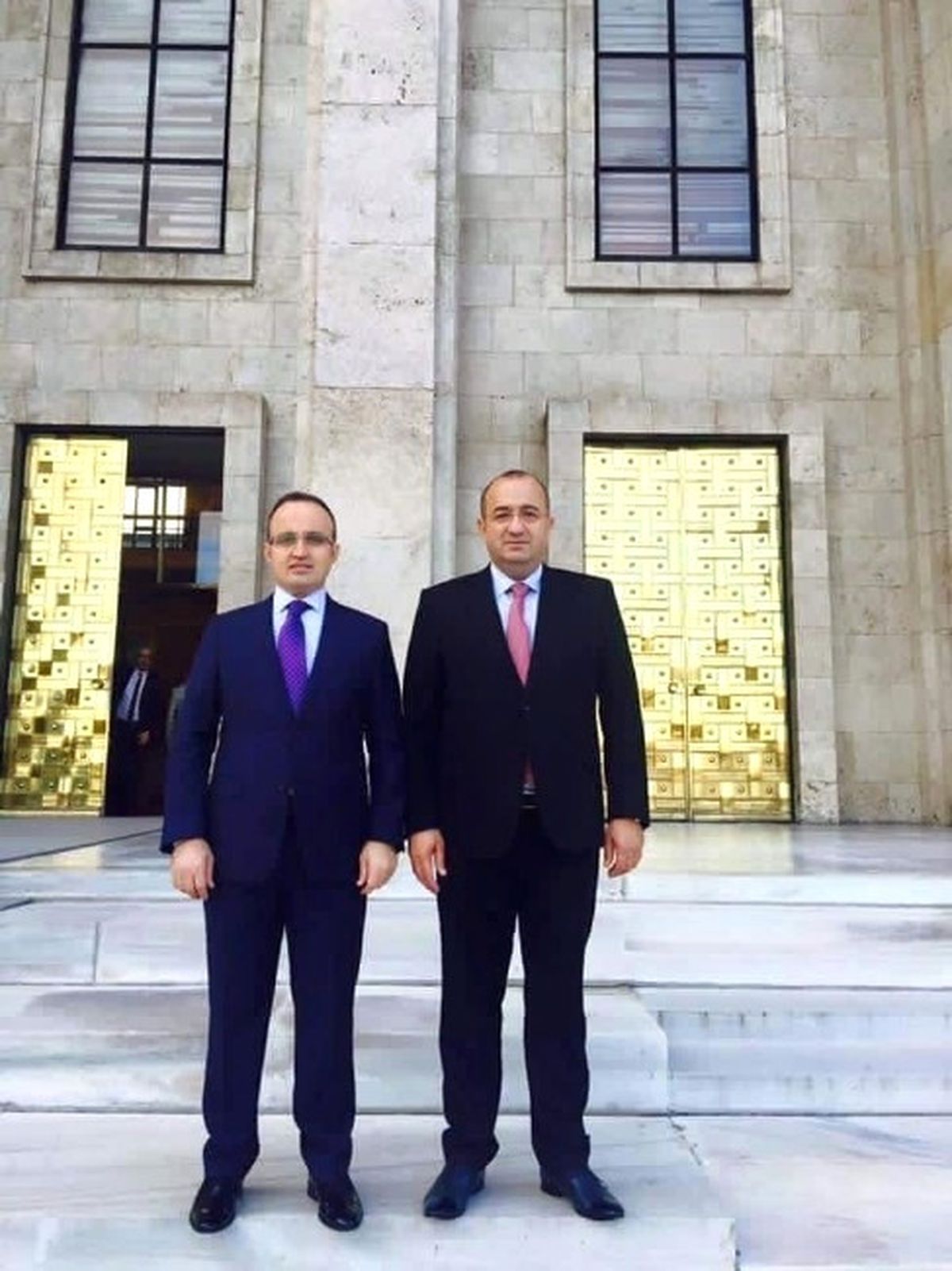 Hem Tebrik, Hem Teşekkür