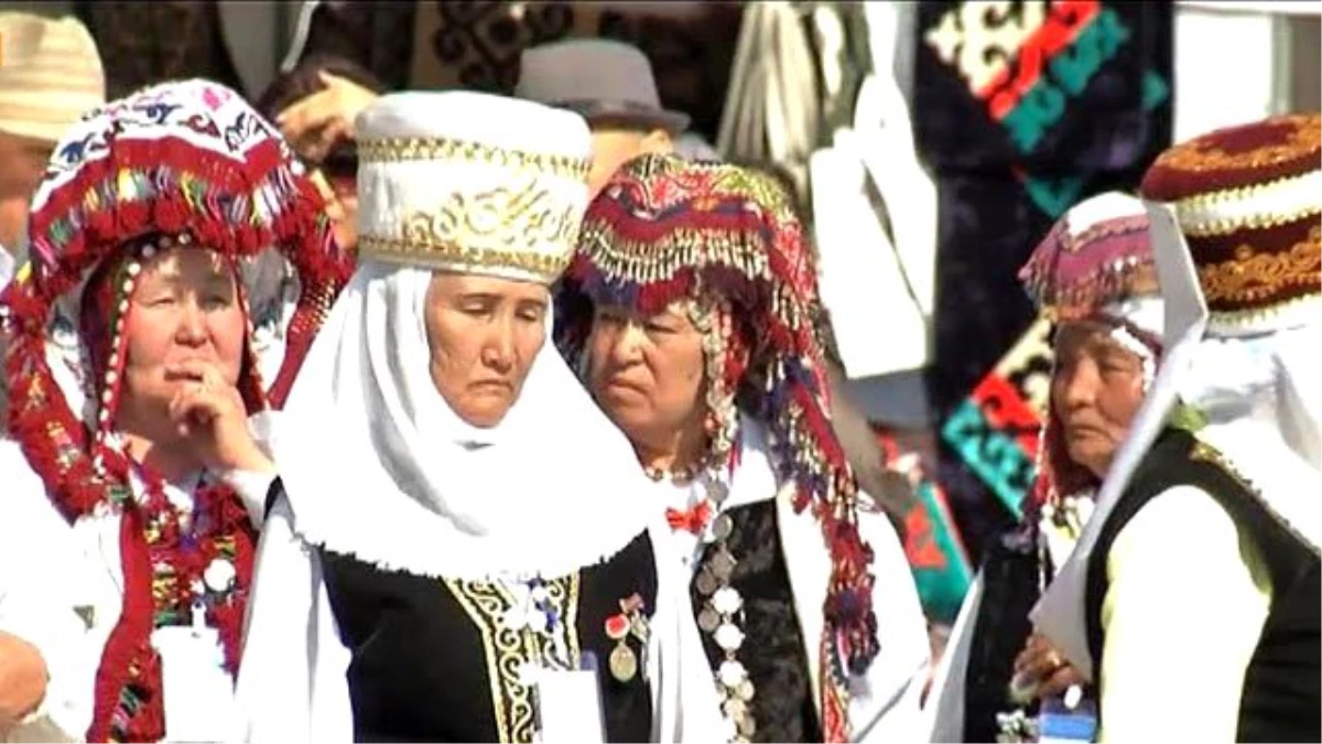 Kırgızistan\'daki Etno Festivali