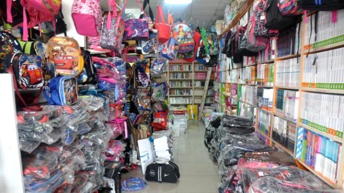 Öğrencilerin Kırtasiye Malzemeleri Bu Yıl da Sosyal Market\'ten