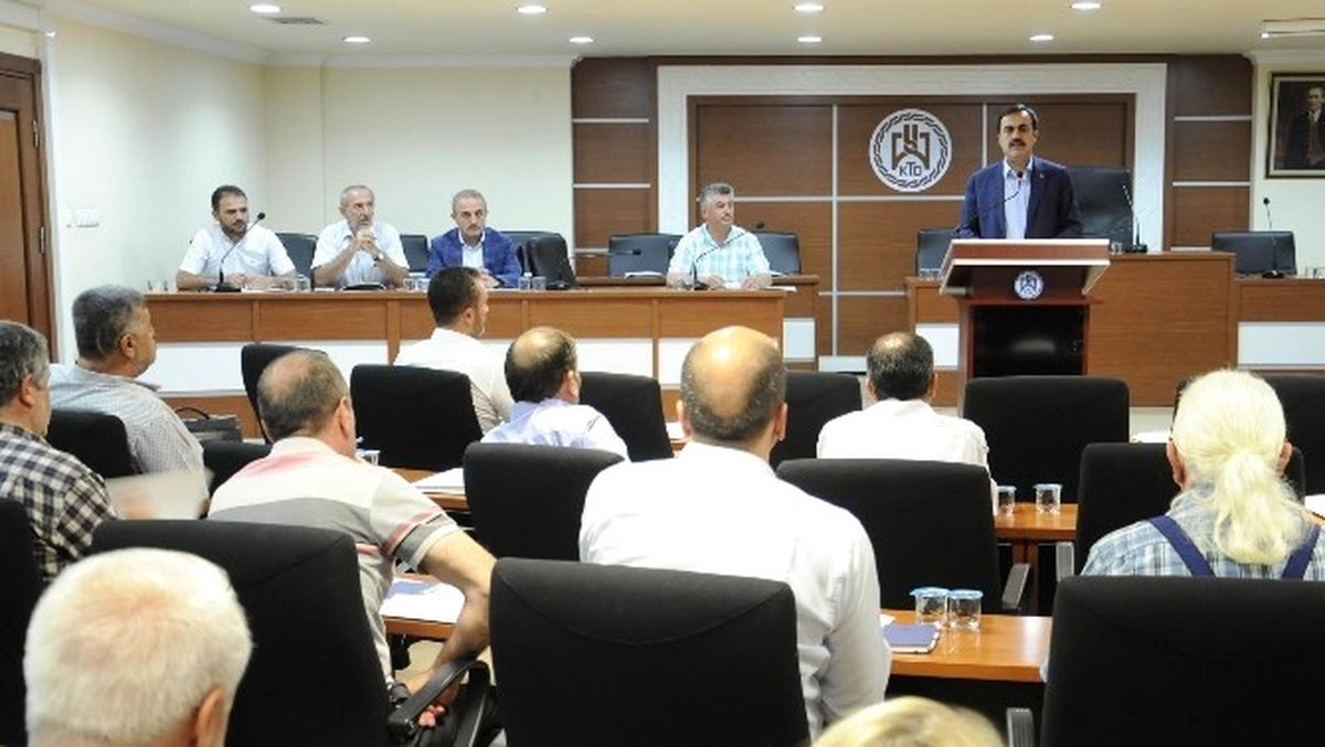 Kto\'da Meslek Komiteleri İstişare Toplantıları Sürüyor