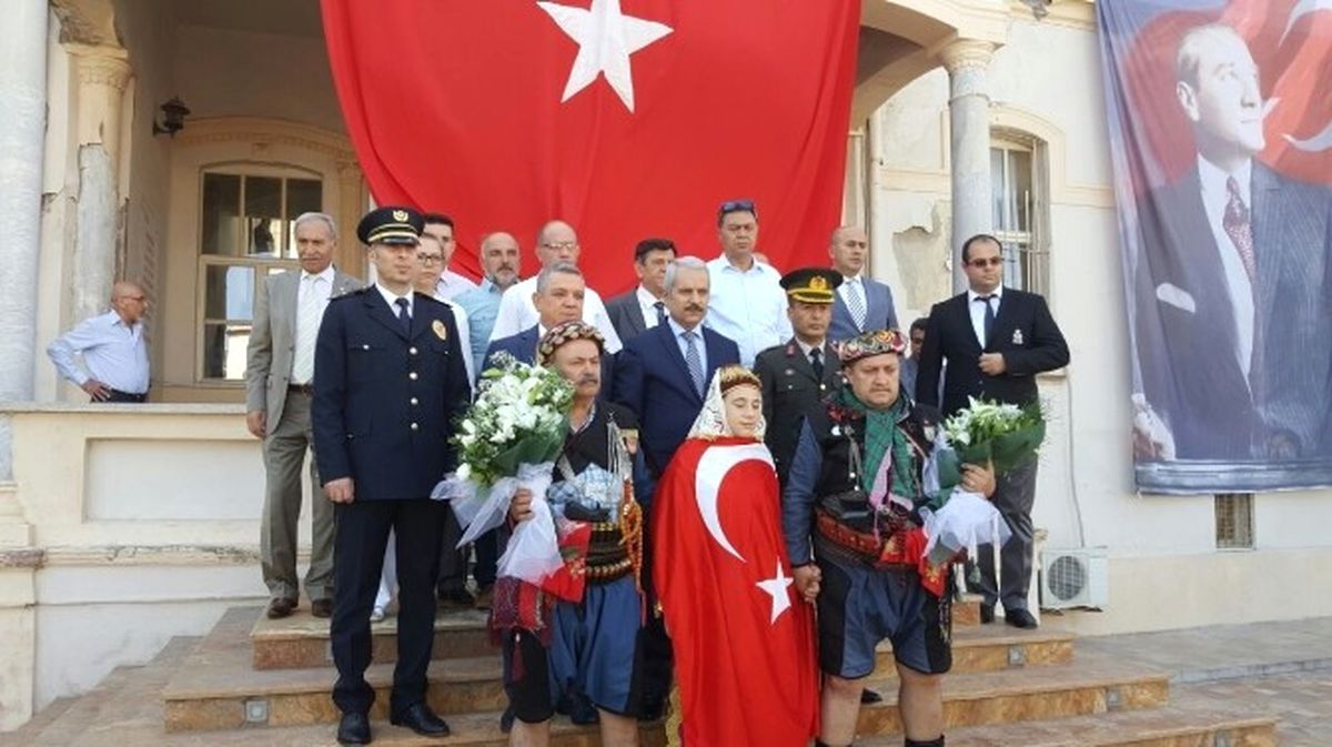 Kuşadası\'nda Kurtuluş Coşkusu
