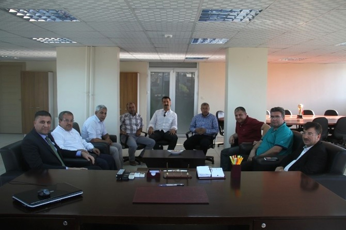 Milletvekillerinden Gençlik Hizmetleri ve Spor İl Müdürlüğüne Ziyaret