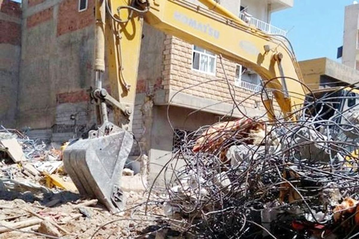 Nusaybin\'de Yıkım ve Enkaz Kaldırma Çalışmaları Sürüyor