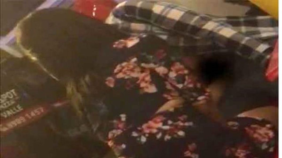 Restoranda Skandal! Herkesin Gözü Önünde Sevgilisini Tatmin Etti