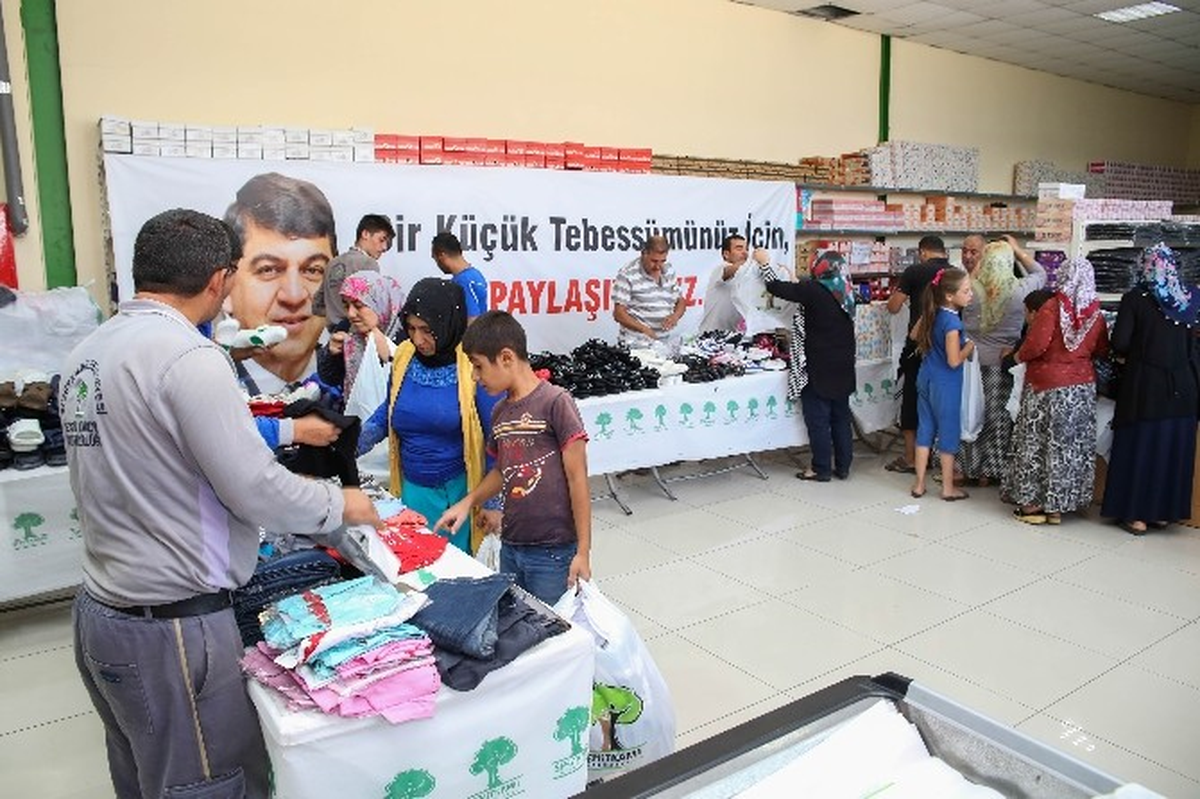 Şehitkamil\'den Bayram Hediyesi