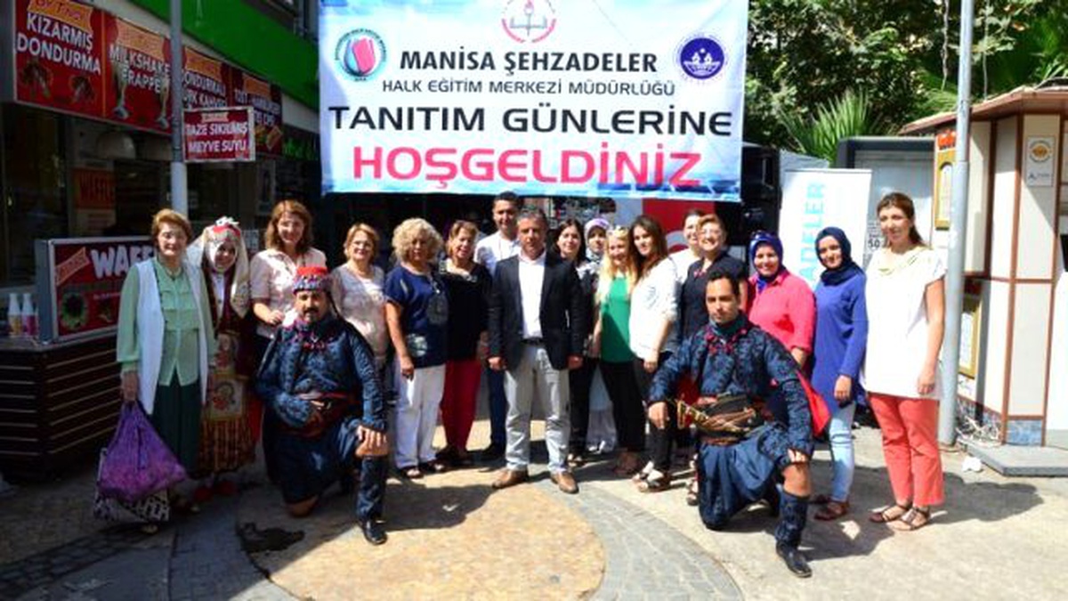 Şehzadeler Halk Eğitim Merkezi, Kurslarını Tanıttı