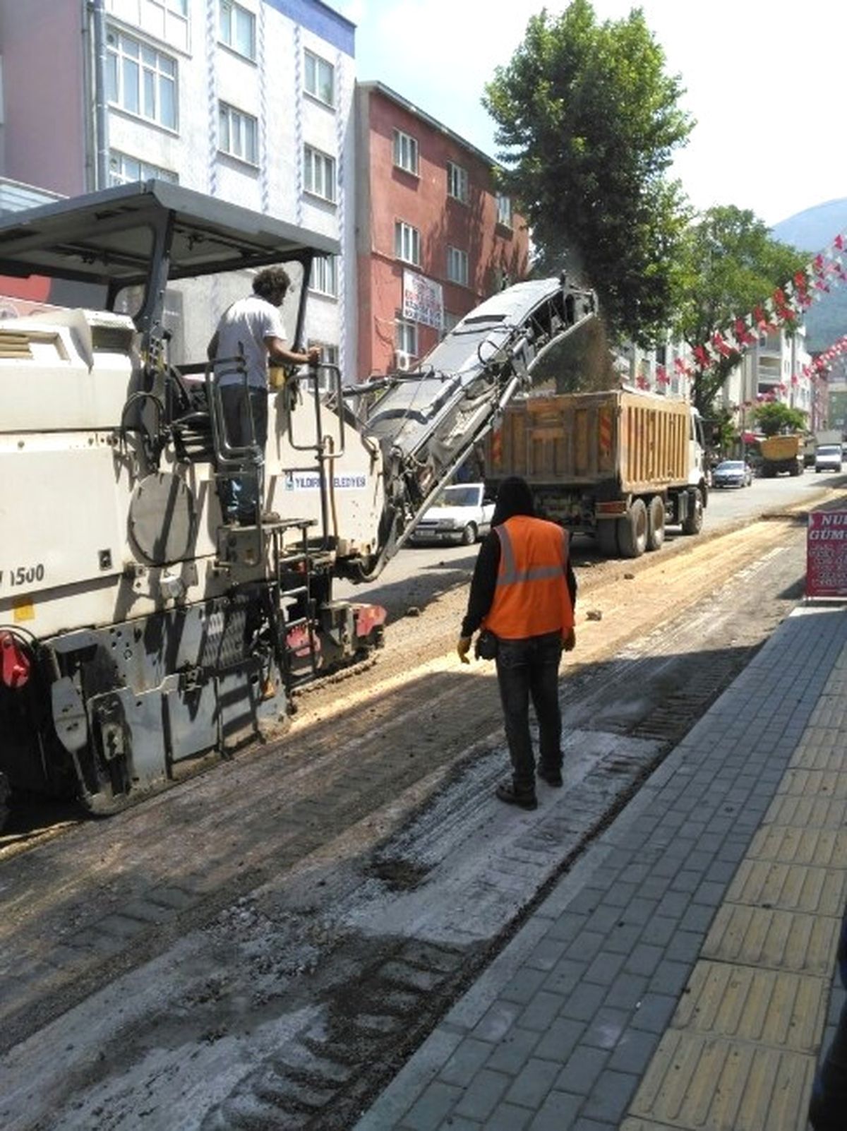 Yıldırım\'da Asfalt Seferberliği
