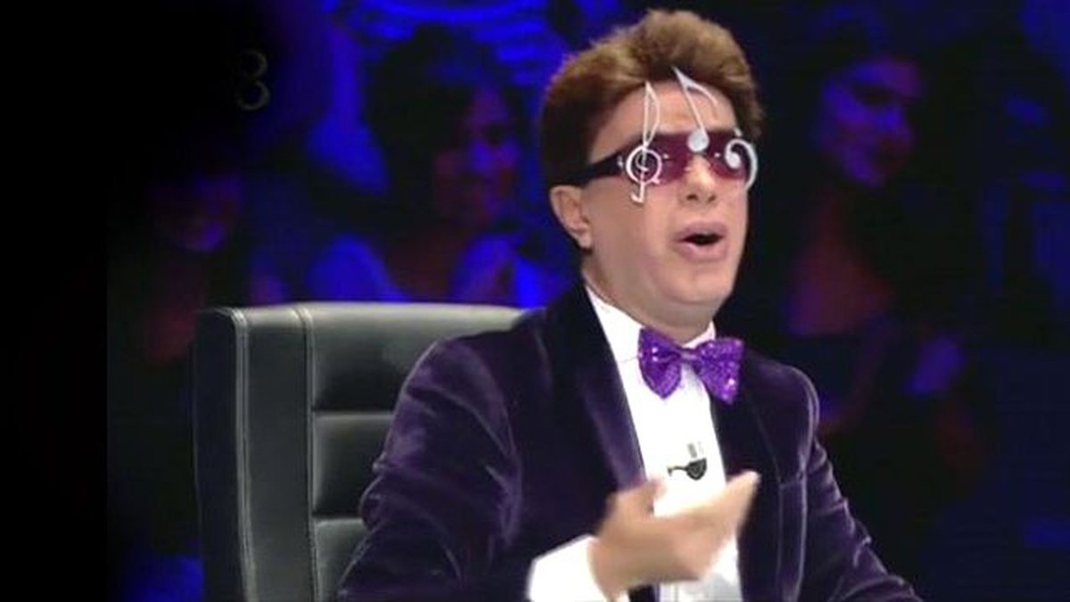 Yılmaz Morgül Bu Kez Uzun Hava Okudu, Salon Yıkıldı