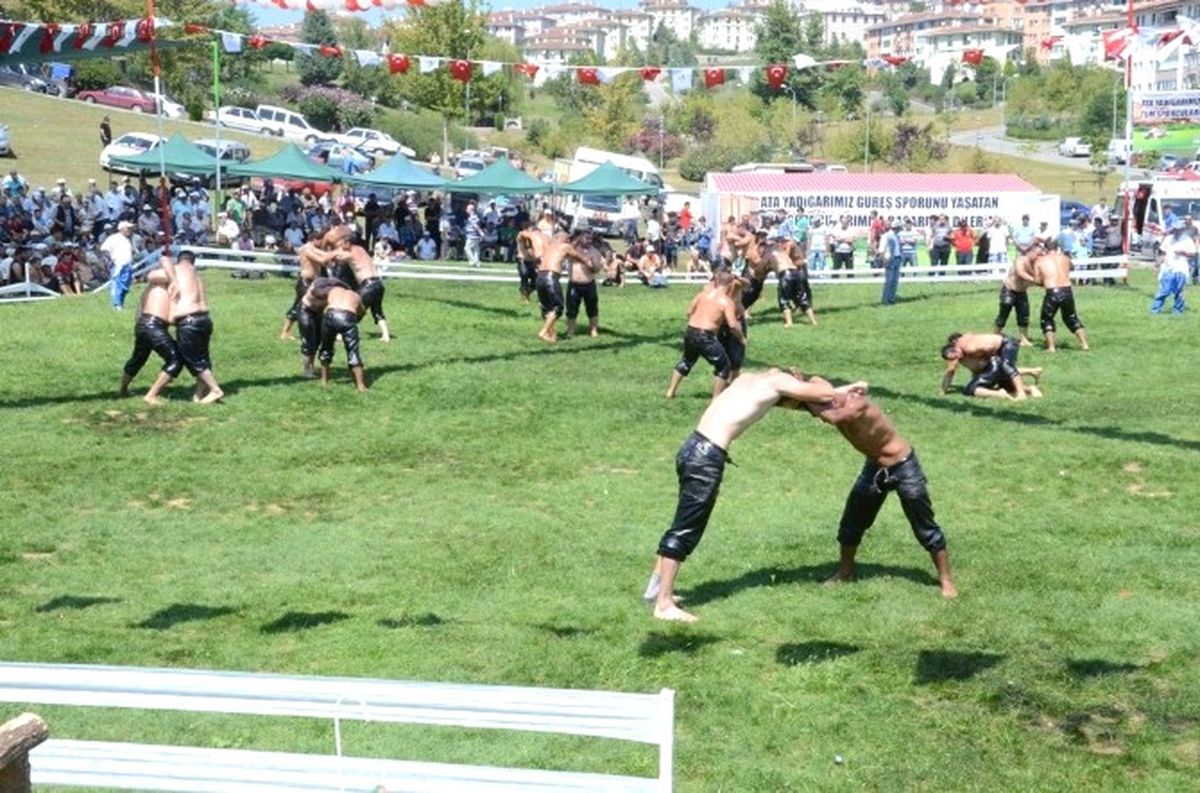 10 Yılın Güreşleri Düzce\'de