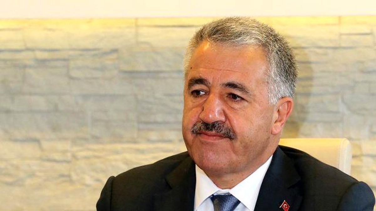 Bakandan Bayram Müjdesi! Otoyol ve Köprüler Ücretsiz