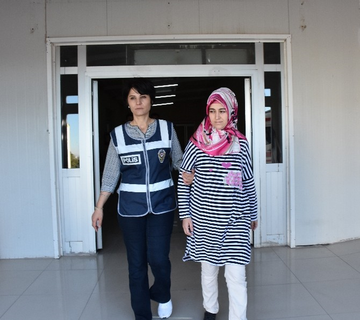 Aksaray\'da 8 Öğretmene Fetö Gözaltısı