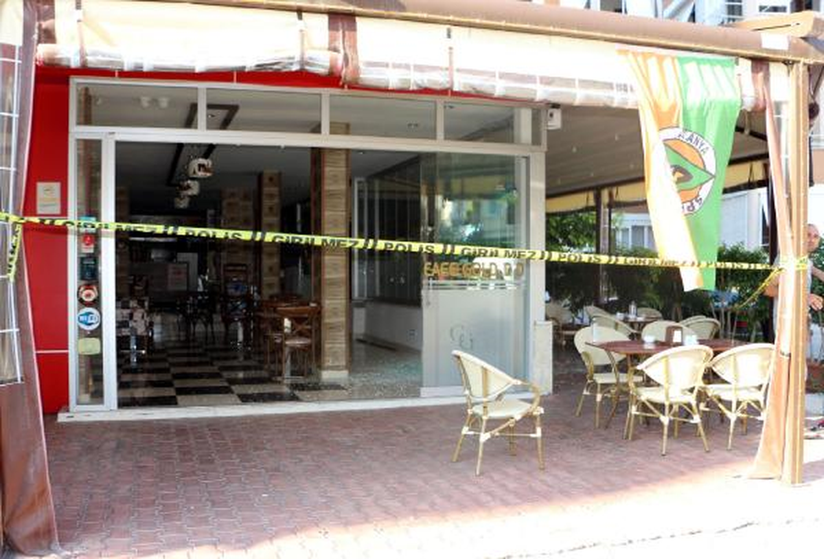 Alanya\'da Silahlı Saldırı: 2 Yaralı