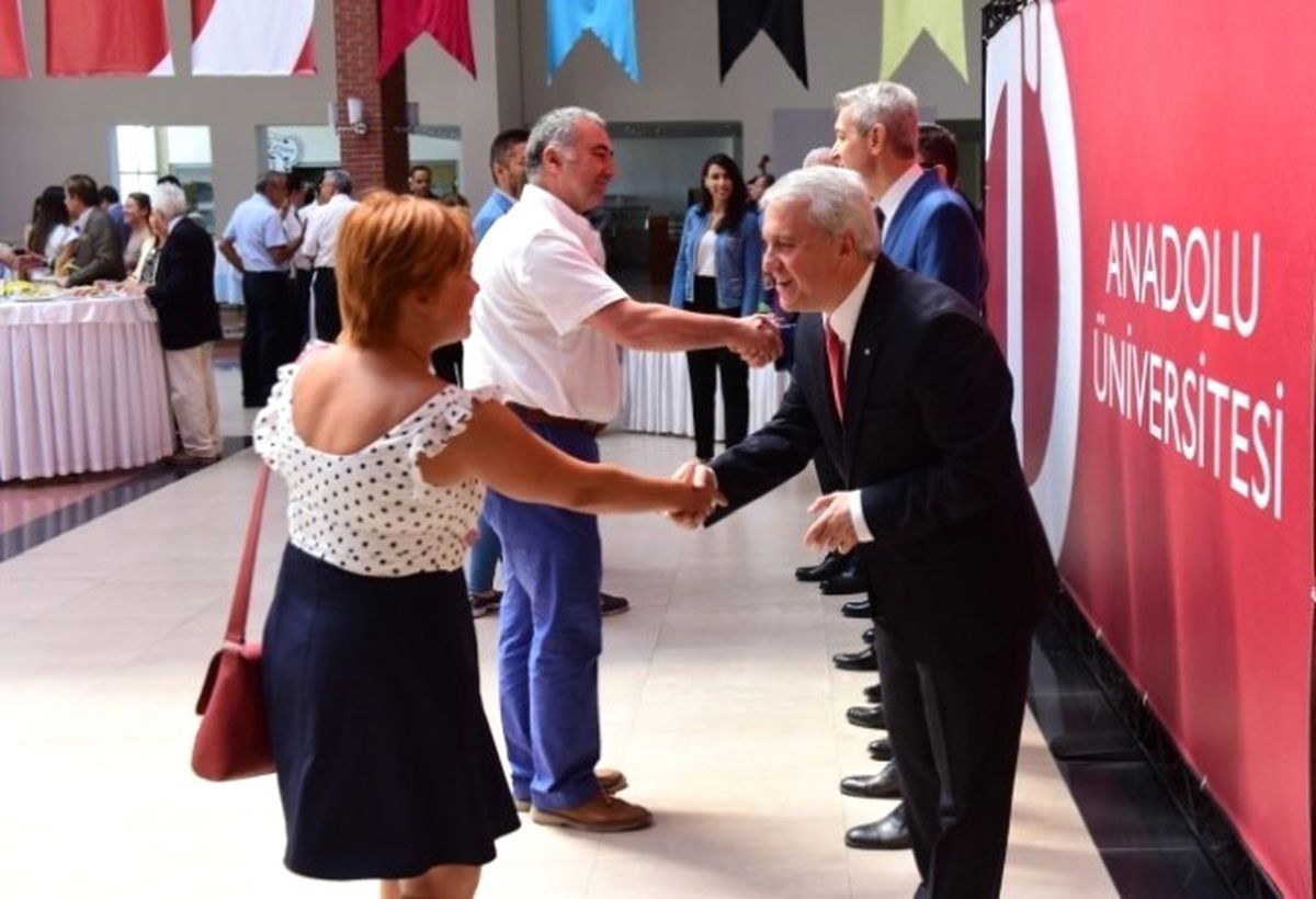 Anadolu Üniversitesi Ailesi Bayramlaştı